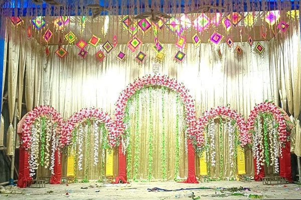 Durga Puja Flower Traditions in Kolkata — Which Flowers and Why | Hayat Flower Decoration Kolkata