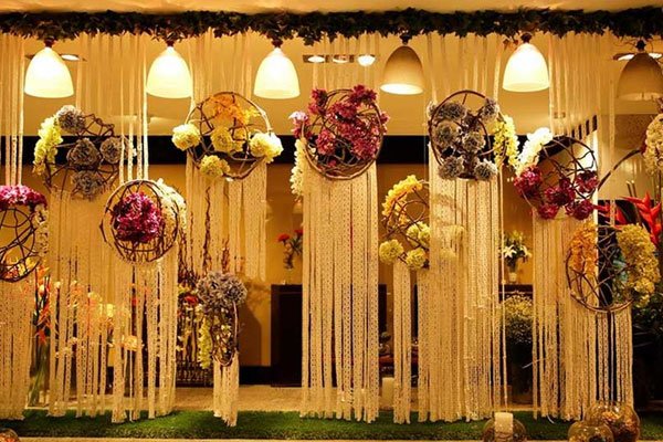 7 Questions to Ask Before Booking a Flower Decorator in Kolkata | Hayat Flower Decoration Kolkata